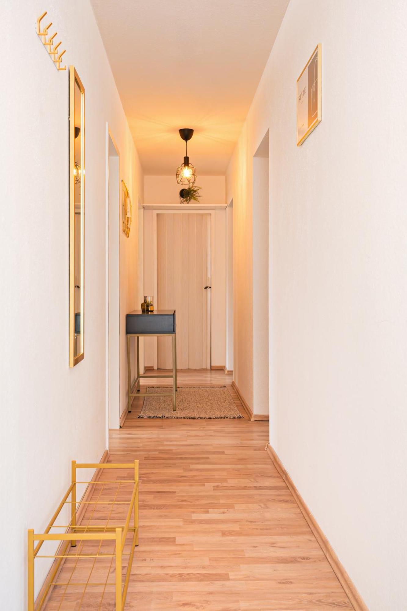 Smart Home - Wuppertal - Perfect For 6 Guests - Central - Netflix - Schwebebahn - Free Parking Zone Eksteriør bilde